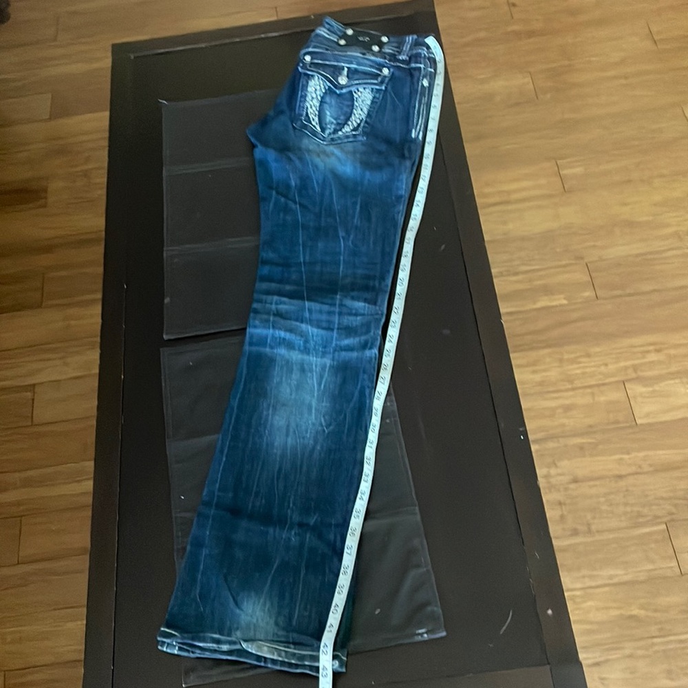 Miss Me Women’s jeans 👖. Size 30 boot cut . Dark denim color .